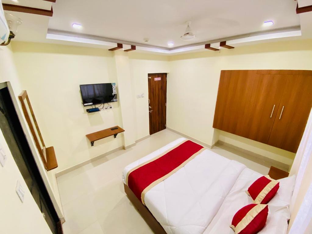 Prabhuvihar Residency Hotel Porvorim Buitenkant foto