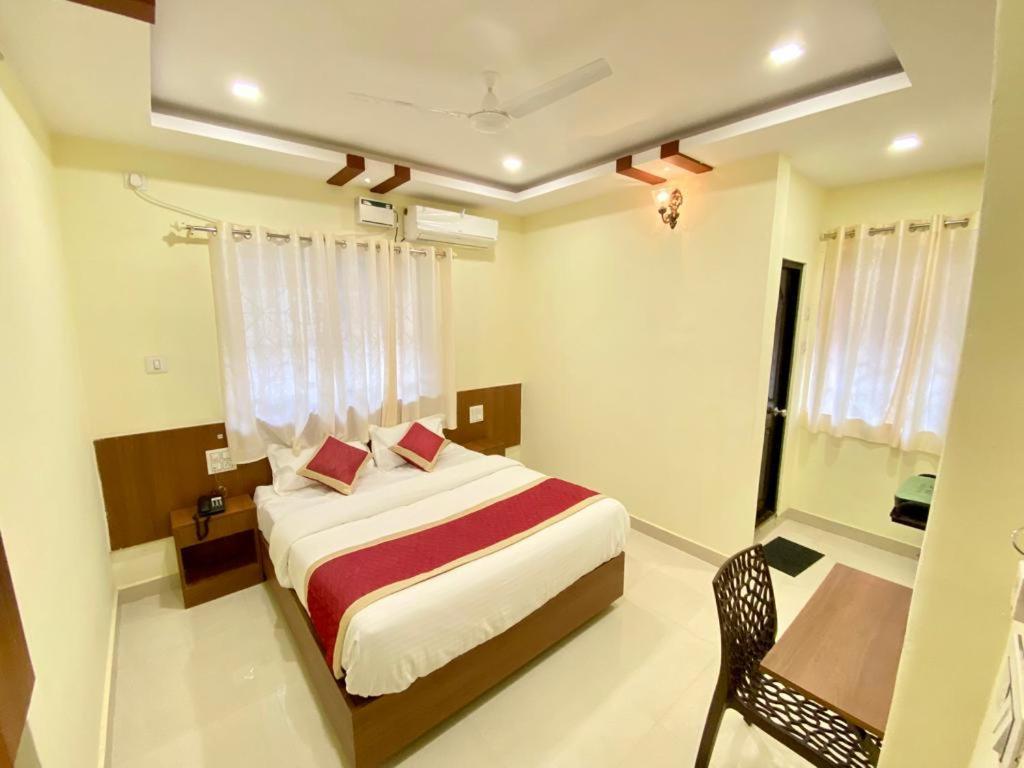 Prabhuvihar Residency Hotel Porvorim Buitenkant foto