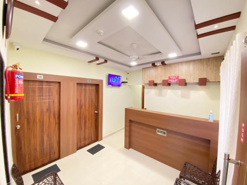 Prabhuvihar Residency Hotel Porvorim Buitenkant foto